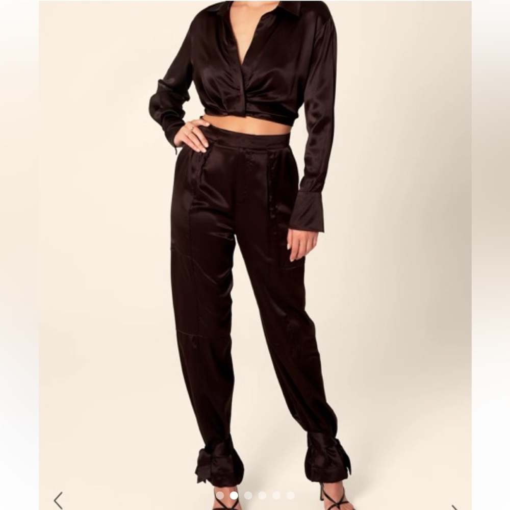 NICHOLAS Brown 100% Silk Set